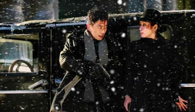 Cliff Walkers Kritik