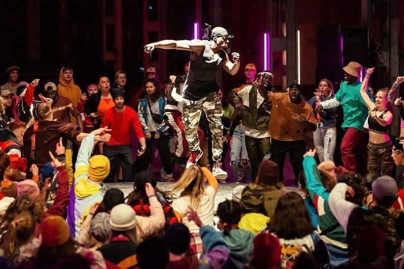 Into the Beat Kritik