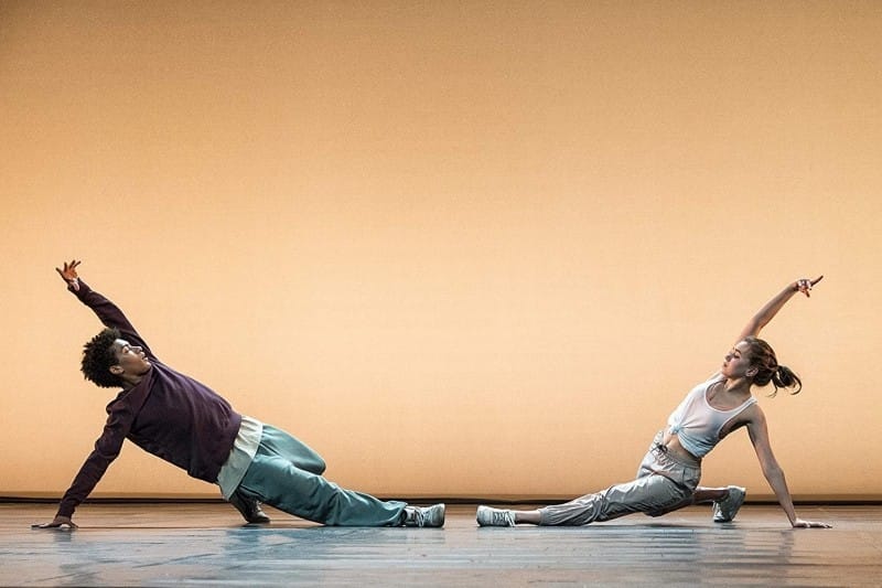 Into the Beat Kritik