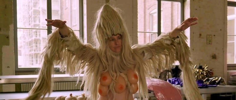 Teaches of Peaches Kritik