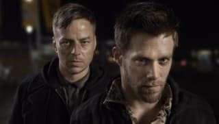 berlinfalling_1 berlinfalling_1